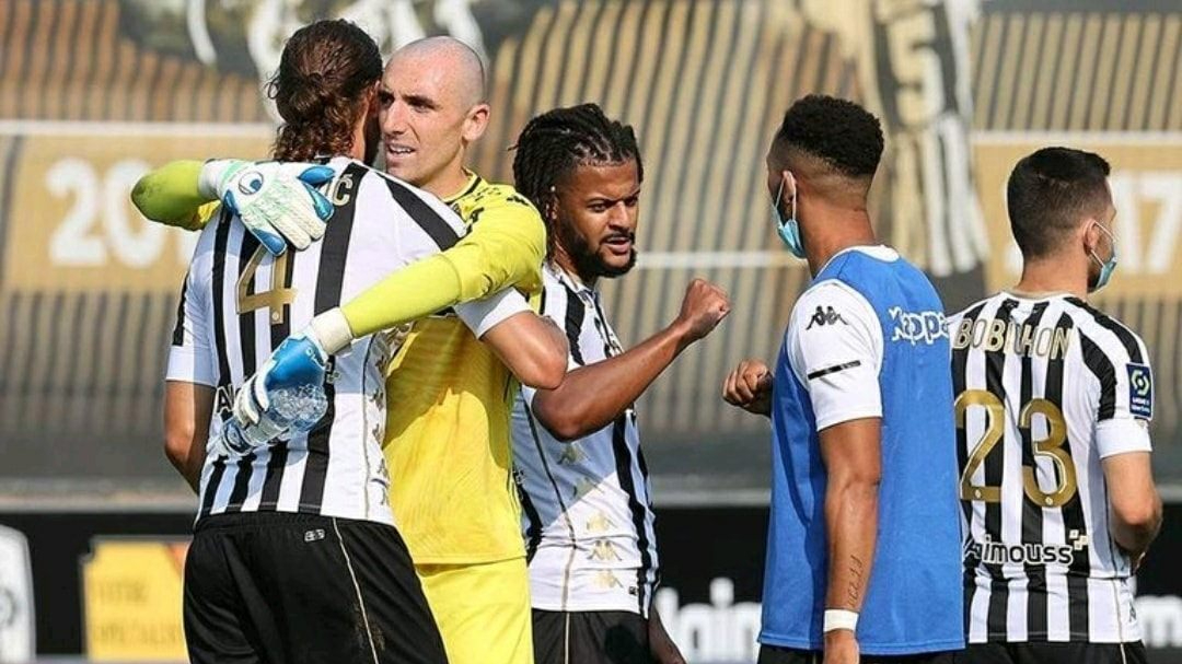 PRONOSTICI CALCIO NIMES-ANGERS PRONOSTICI CALCIO NIMES-ANGERS