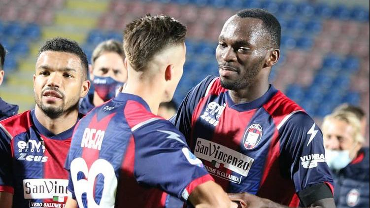 PRONOSTICO CALCIO CROTONE-BENVENTO