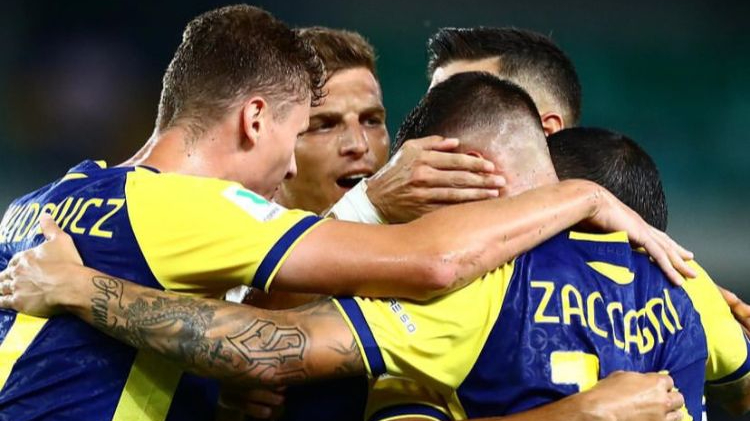 PRONOSTICO CALCIO VERONA-SASSUOLO: DI FRANCESCO E DIONISI ALL’OPERA