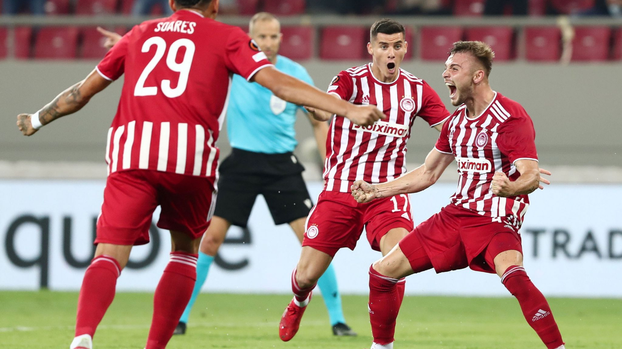 PRONOSTICI CALCIO EINTRACHT-OLYMPIACOS: GLASNER SPERA NEL SORPASSO