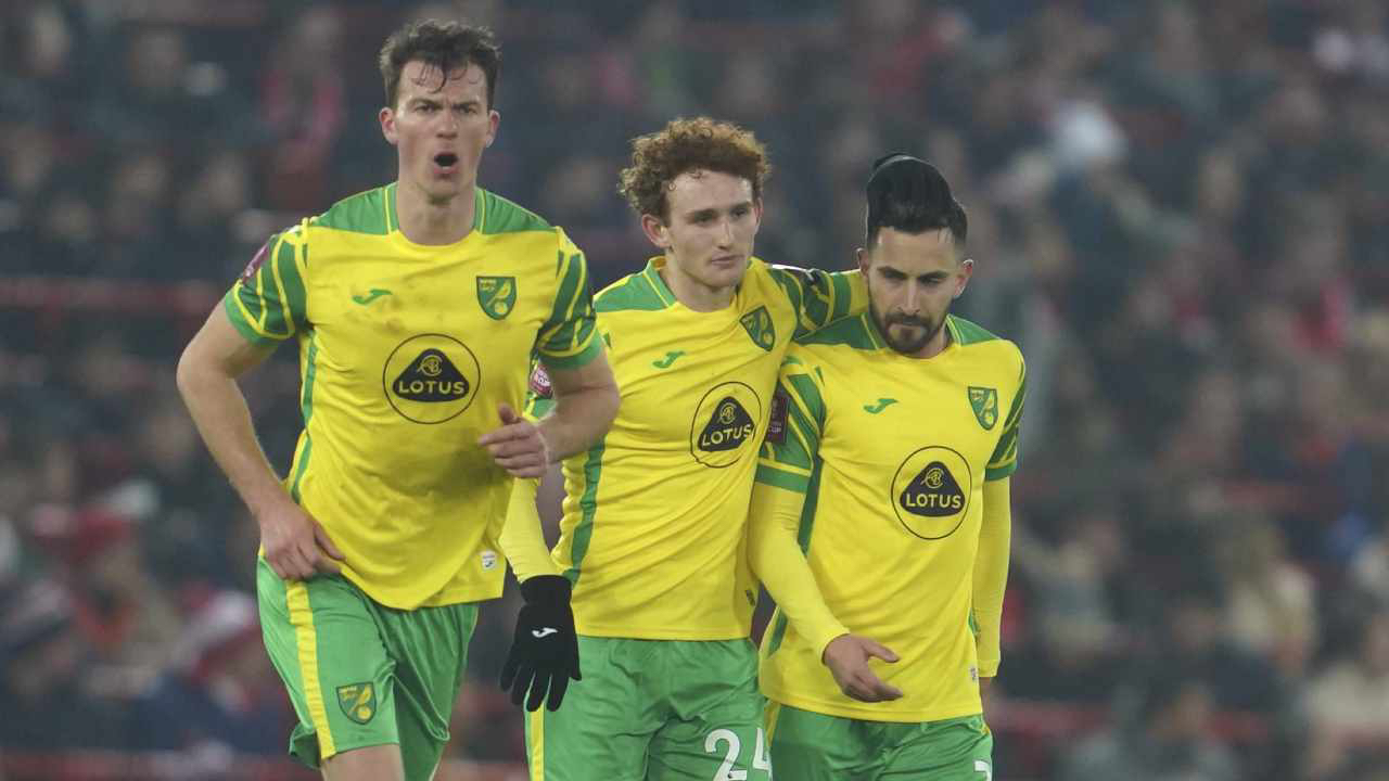 PRONOSTICI CALCIO NORWICH-BURNLEY: SCONTRO DIRETTO PER LA SALVEZZA PRONOSTICI CALCIO NORWICH-BURNLEY: SCONTRO DIRETTO PER LA SALVEZZA